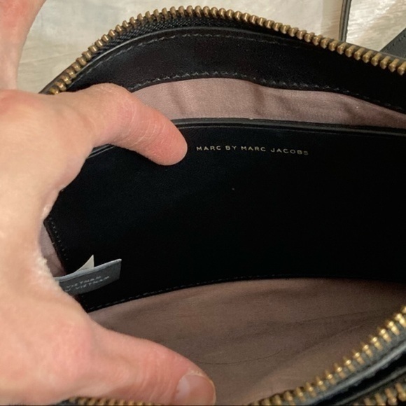 Marc by Marc jacobs light gray and black crossbody bag - Picture 11 of 13